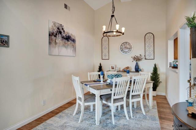 15628 Via Marchena, San Diego CA: https://media.crmls.org/mediaz/abcb239f-92df-4934-bfa0-d6d0510e99fd.jpg