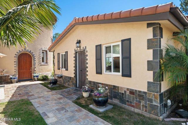 5492 Calarosa Ranch Road, Camarillo CA: https://media.crmls.org/mediaz/abcd7d40-92aa-4413-a5aa-1f4abfec3cc6.jpg