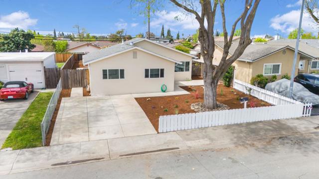 209 Carnegie Drive, Milpitas CA: https://media.crmls.org/mediaz/abceec43-7911-4206-b94b-df4ecc9dbc2d.jpg
