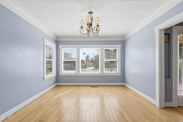 Detail Gallery Image 5 of 19 For 1455 E Villa St, Pasadena,  CA 91106 - 7 Beds | 4/1 Baths