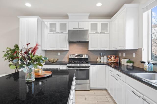 862 White Moonstone Loop, San Jose CA: https://media.crmls.org/mediaz/abcfe839-a7e0-4b08-bab6-7e79a72aff76.jpg