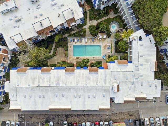 8310 Regents Rd, San Diego CA: https://media.crmls.org/mediaz/abd00ba7-c3bf-4ceb-bdb4-0b0f8a7a51ab.jpg