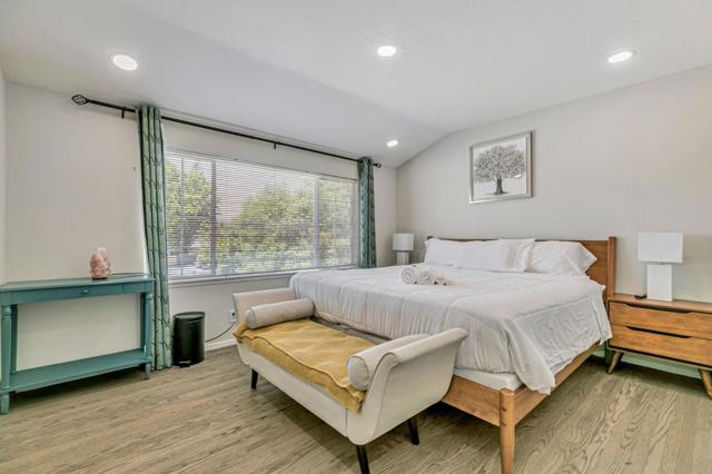 2739 Saint Giles Lane, Mountain View CA: https://media.crmls.org/mediaz/abd0fd80-0c8b-4166-8b5f-4586f94dc35e.jpg