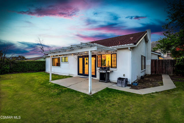 3118 Big Sky Drive, Thousand Oaks CA: https://media.crmls.org/mediaz/abd14598-2227-40c7-93ed-e4431a24922f.jpg