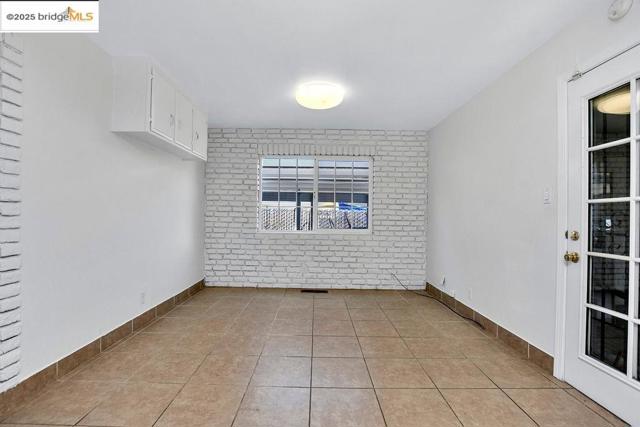 3026 El Monte Ct, Antioch CA: https://media.crmls.org/mediaz/abd155b4-335f-491a-b78f-1f8a541e05c8.jpg