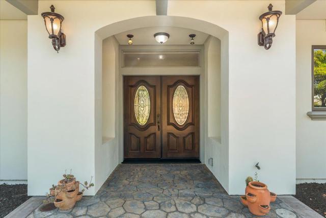 2100 Stone Ridge Drive, Royal Oaks CA: https://media.crmls.org/mediaz/abd197a6-39c1-4ebb-9dfb-daa77890b671.jpg