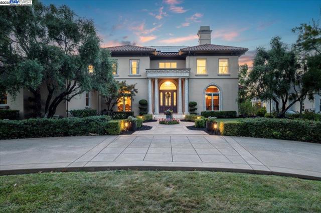 1137 Via Di Salerno, Pleasanton CA: https://media.crmls.org/mediaz/abd1bb92-676a-421c-a7ab-cf52319111dc.jpg