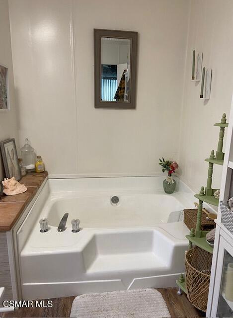 Primary ensuite large tub