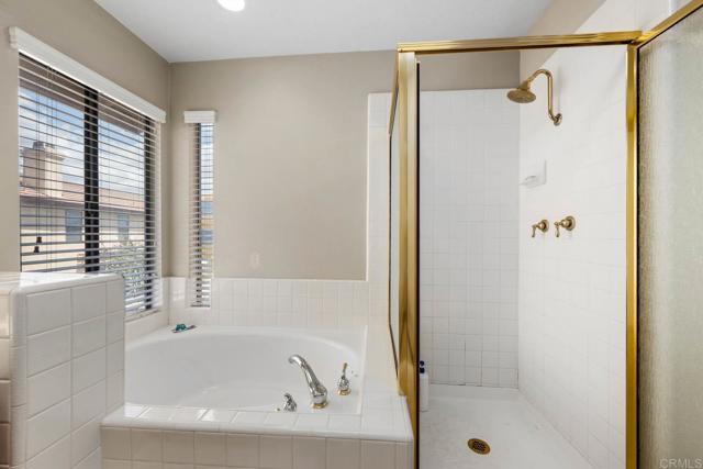 Detail Gallery Image 15 of 26 For 15560 La Entrada Dr, Moreno Valley,  CA 92551 - 5 Beds | 3 Baths