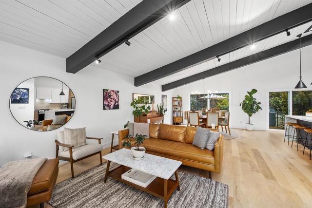 Image 6 of 46 For 4862 Viane Way