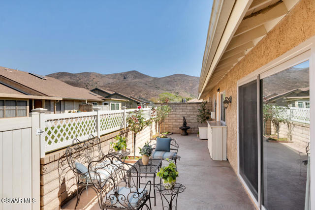 31328 Village 31, Camarillo CA: https://media.crmls.org/mediaz/abd3b047-895d-4589-a5c6-48d848aa9f31.jpg