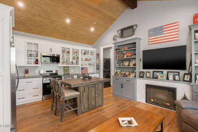 Detail Gallery Image 65 of 72 For 1649 Hauser Cir, Thousand Oaks,  CA 91362 - 6 Beds | 8 Baths