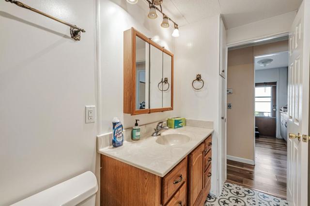 264 Santa Susana, San Leandro CA: https://media.crmls.org/mediaz/abd43f18-ef30-4a04-a1f4-17374bae18b6.jpg