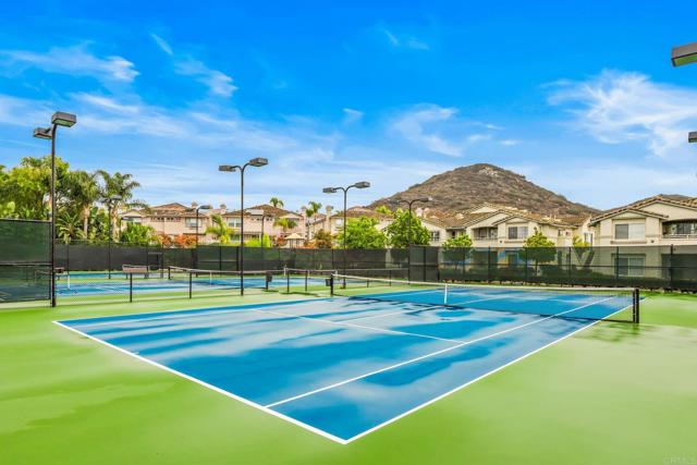 Detail Gallery Image 3 of 41 For 18660 Caminito Cantilena #259,  San Diego,  CA 92128 - 2 Beds | 2/1 Baths