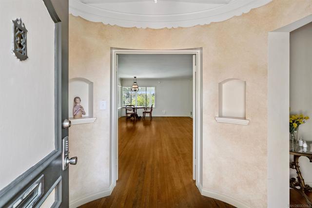 4811 E Alder Dr, San Diego CA: https://media.crmls.org/mediaz/abd6951d-c963-489f-ad22-c4ca832c06c5.jpg