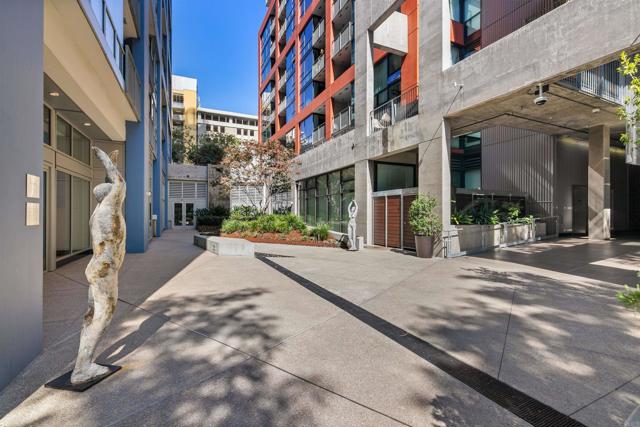 350 11Th Avenue, San Diego CA: https://media.crmls.org/mediaz/abd6b233-8143-45a4-8332-2a13d4432539.jpg