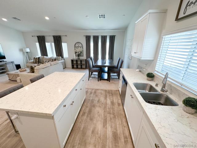 30721 Hawkscrest Drive, Winchester CA: https://media.crmls.org/mediaz/abd6c663-0a7d-4690-95d5-3ed4914377c4.jpg
