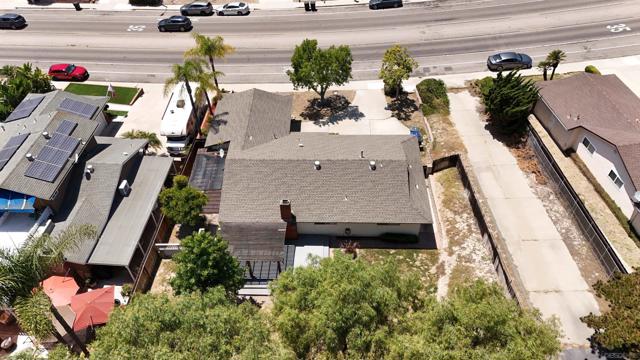 931 Rutgers Ave, Chula Vista CA: https://media.crmls.org/mediaz/abd77c90-60b8-4935-9b71-a8d4d096c4cc.jpg