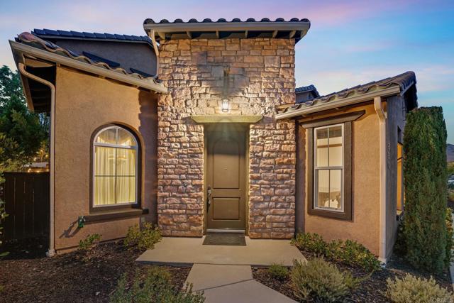 Detail Gallery Image 6 of 21 For 880 Summer Moon Rd, San Marcos,  CA 92078 - 4 Beds | 3/1 Baths