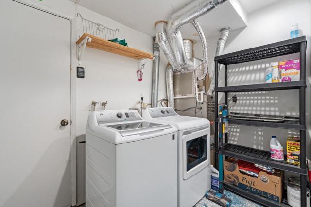1411 Squire Court, Hollister CA: https://media.crmls.org/mediaz/abdad0f5-ca22-43e1-9eec-20e43828db36.jpg
