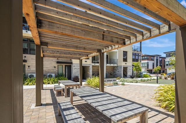 112 Waters Park Circle, San Mateo CA: https://media.crmls.org/mediaz/abdb56d6-3ca7-413d-a645-81024accec53.jpg