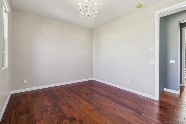 3043 Adams Ranch Ct, Chula Vista CA: https://media.crmls.org/mediaz/abdc0474-0440-4eb5-9fae-38df500d3aeb.jpg