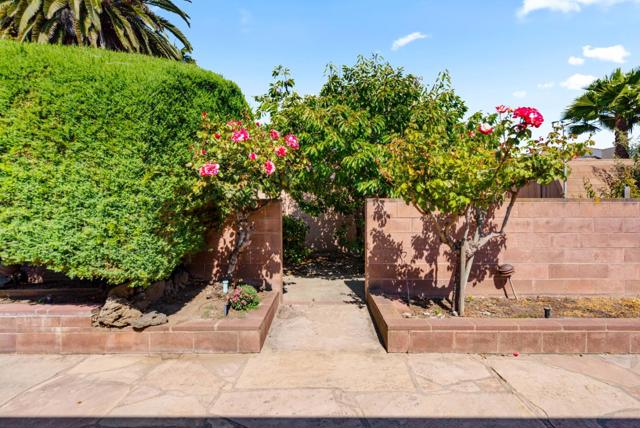 1781 Prune Street, Hollister CA: https://media.crmls.org/mediaz/abdc70cd-f54e-4b84-8865-787c8af31439.jpg