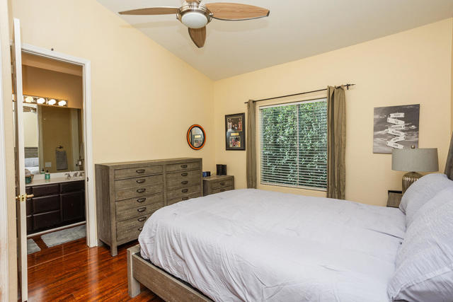 78970 Del Monte Court, La Quinta CA: https://media.crmls.org/mediaz/abdca962-981b-4063-b7d2-e028f1f17154.jpg
