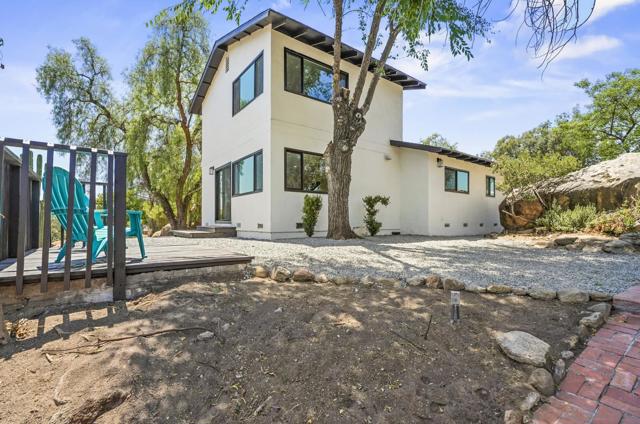 2523 San Vicente Road, Ramona CA: https://media.crmls.org/mediaz/abdd6e59-6d4d-4214-aed8-ef476b2d0b6f.jpg
