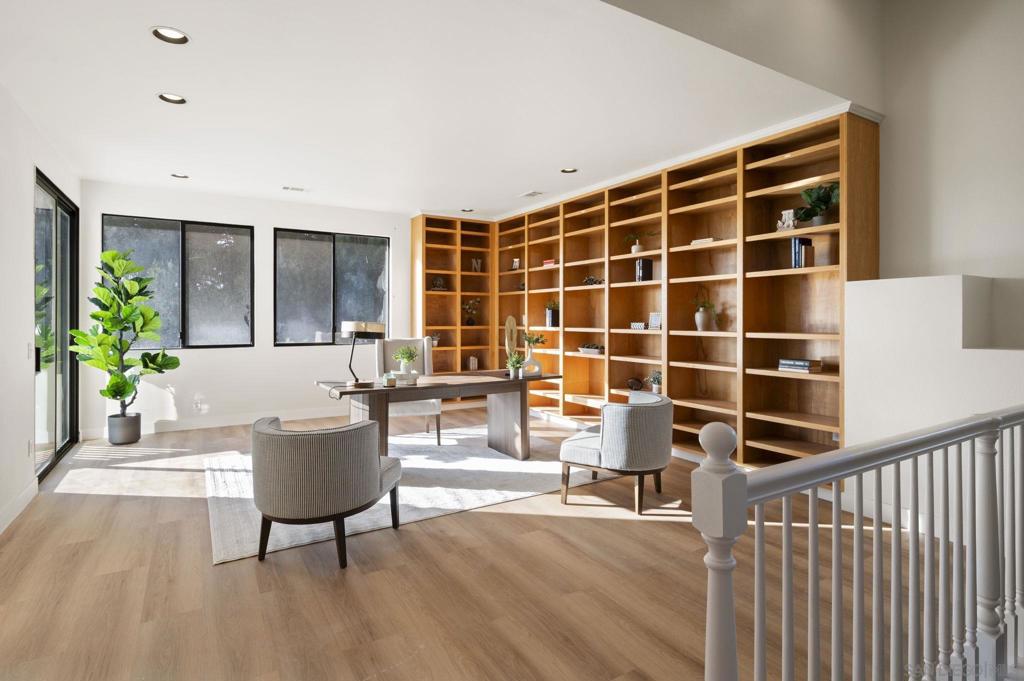 https://media.crmls.org/mediaz/abdd7f17-92fb-49f1-80ee-4c93fb121ad8.jpg?preset=X-Large