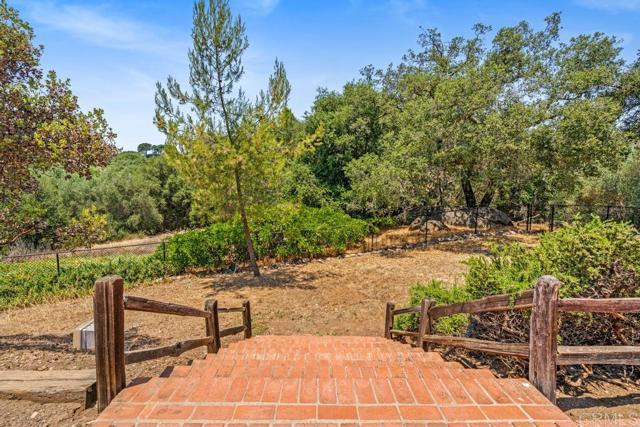 Detail Gallery Image 22 of 34 For 3001 Venadito, Alpine,  CA 91901 - 3 Beds | 2/1 Baths