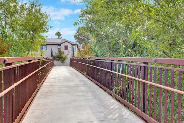 211 Silver Fir Court, Vista CA: https://media.crmls.org/mediaz/abdeb3ef-2ba0-4e2e-a19e-ba4eeeda1e77.jpg