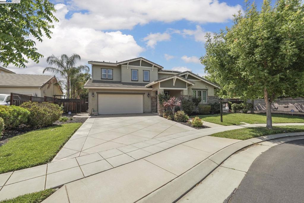 247 N Menlo Park Ct