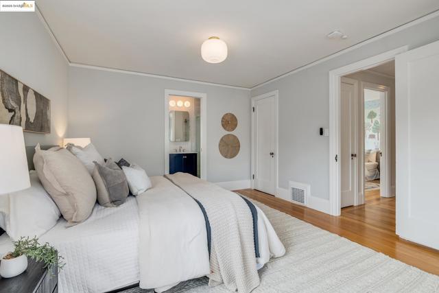740 Calmar Ave, Oakland CA: https://media.crmls.org/mediaz/abdf80c1-1462-45c9-969e-7088b3bd8fae.jpg