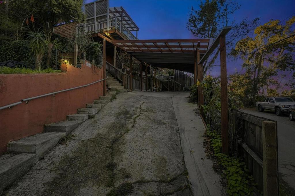 https://media.crmls.org/mediaz/abe01aa5-c528-4157-b04c-0cb1c26675fa.jpg?preset=X-Large