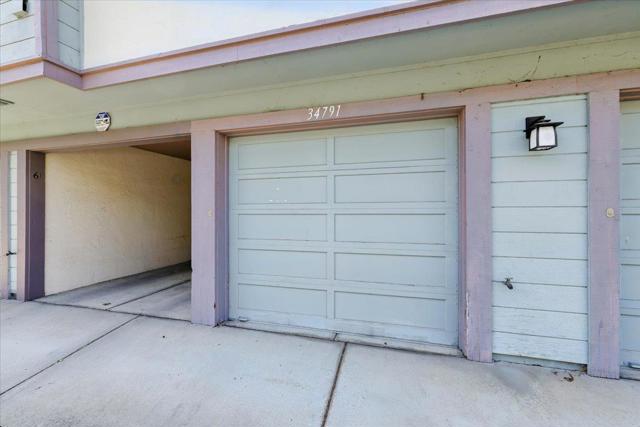 34791 Dorado, Fremont CA: https://media.crmls.org/mediaz/abe02a01-2fab-41f3-98b6-a310046f2fa7.jpg