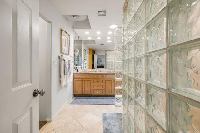 348 Villena Way, Palm Desert, CA 92260