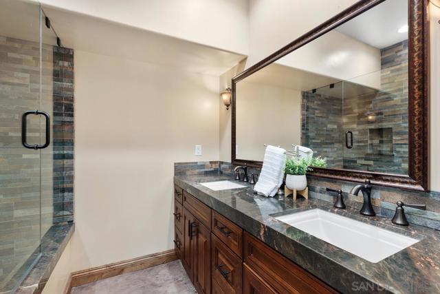 18585 Deer Valley Estates, Poway CA: https://media.crmls.org/mediaz/abe1c3f6-1c96-4fac-ba2d-0d31dda3e01b.jpg