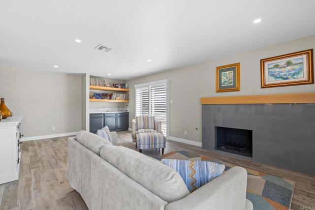 Detail Gallery Image 14 of 37 For 7310 Margerum Ave, San Diego,  CA 92120 - 4 Beds | 2/1 Baths