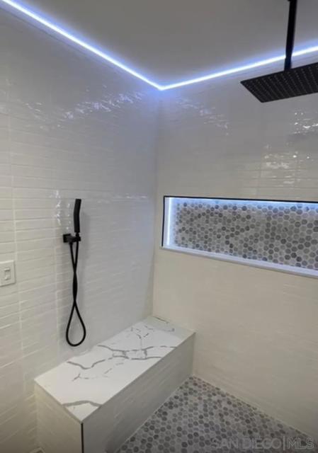 175 Bronze Way, Vista CA: https://media.crmls.org/mediaz/abe25f2a-0997-4ddb-b922-11cad756ffa7.jpg