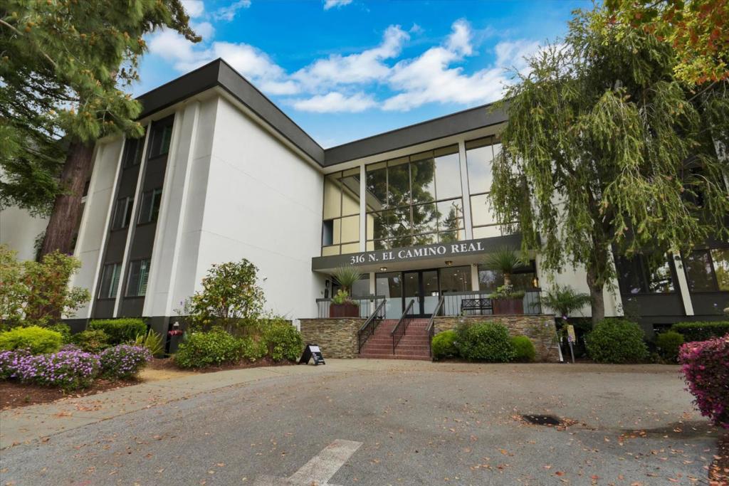 316 N El Camino Real #217