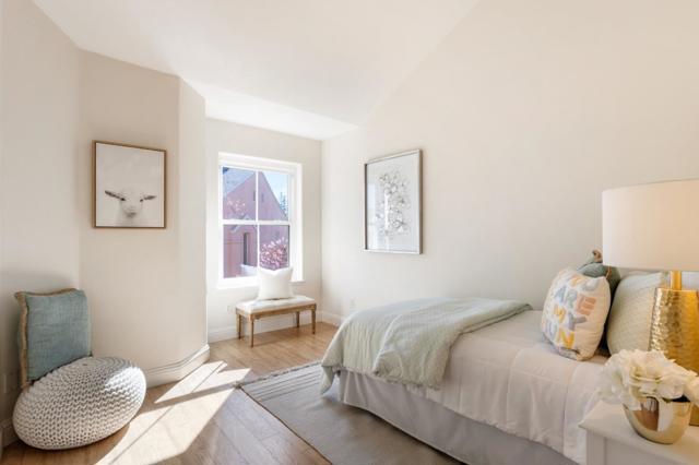 121 Pacchetti Way, Mountain View CA: https://media.crmls.org/mediaz/abe2dfff-2a25-4a70-ab53-53c5fc30b598.jpg