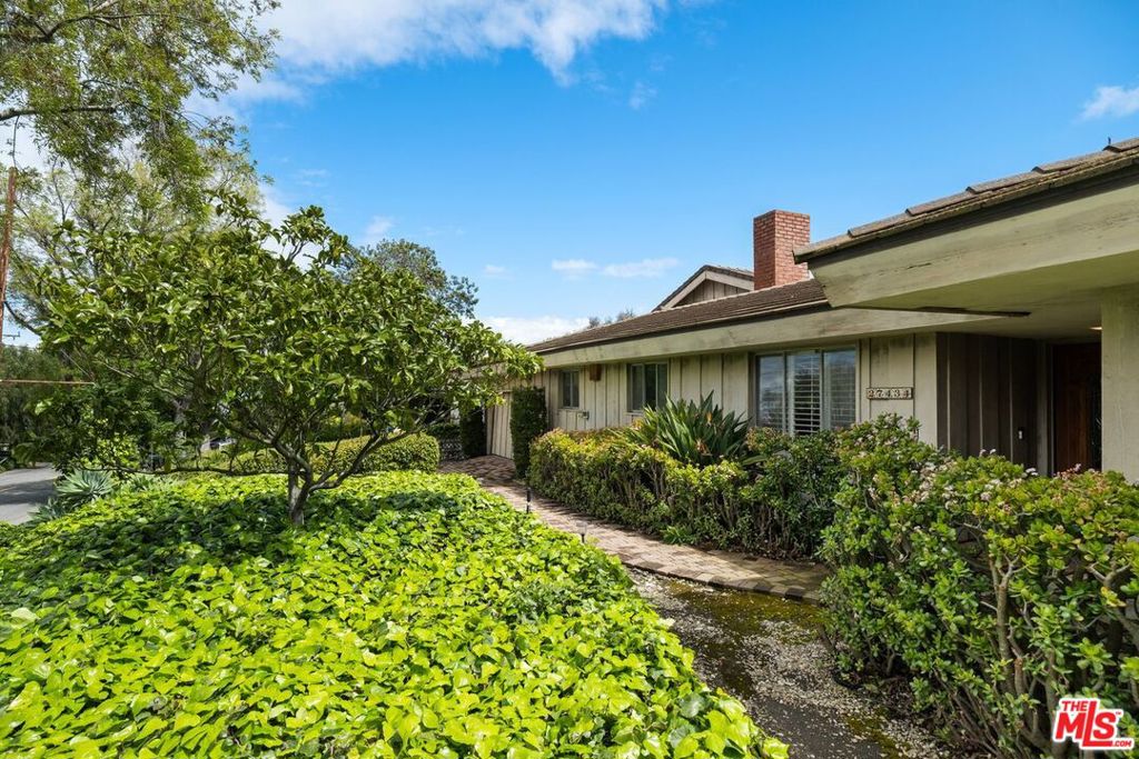 27434 Rainbow Ridge Road, Palos Verdes Peninsula, CA 90274