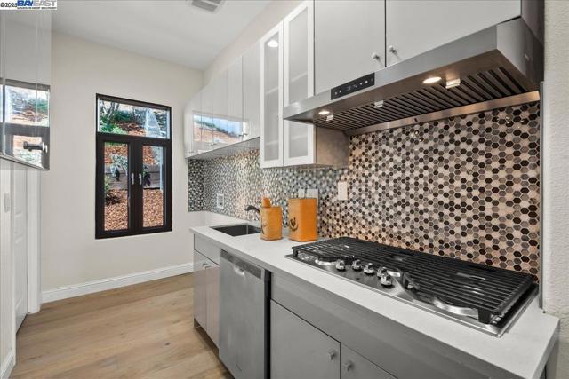 5388 Doolan Rd, Livermore CA: https://media.crmls.org/mediaz/abe320cc-7650-49de-923b-08c2e80f2a48.jpg