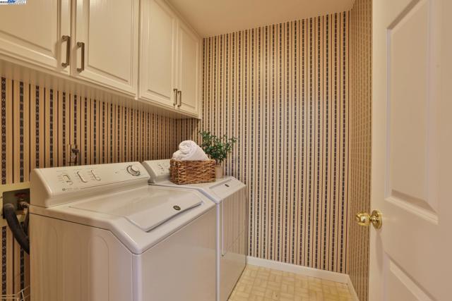 11030 Via Sorrento, Cupertino CA: https://media.crmls.org/mediaz/abe4bdbc-dc5f-4cc3-ac74-d0505e371772.jpg