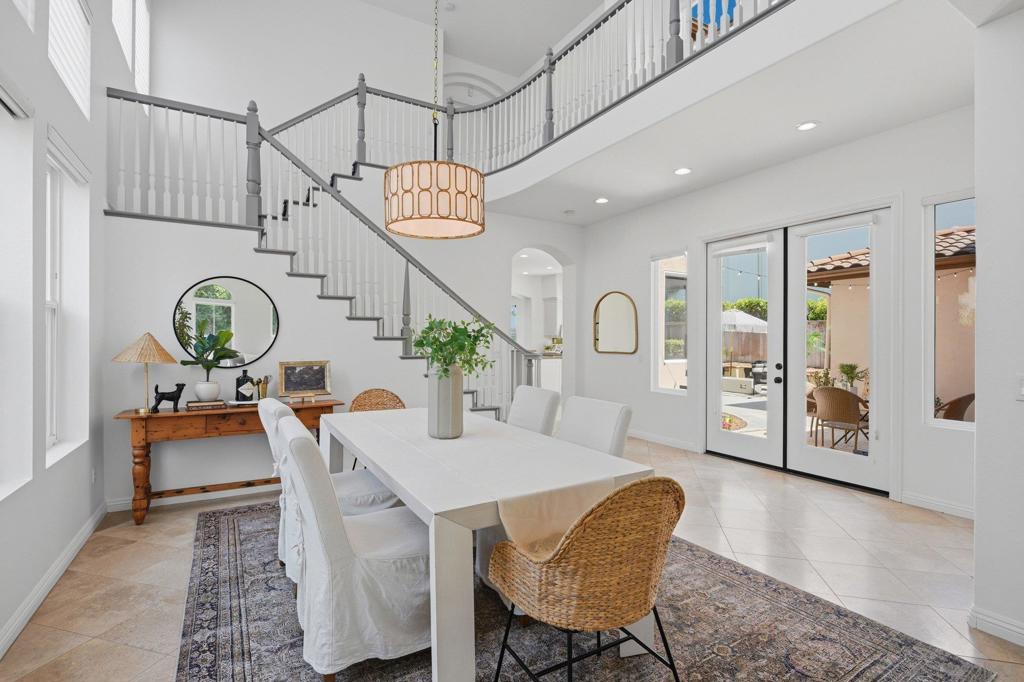 2914 Carrillo Way - photo 6