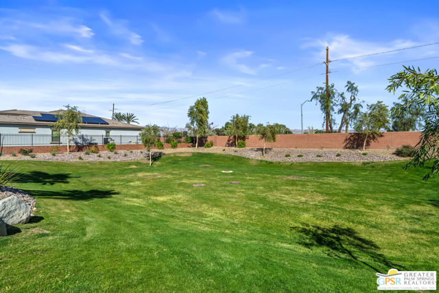 50660 Havasu Falls Drive, Indio CA: https://media.crmls.org/mediaz/abe5ddcc-eb85-4897-b43f-92ebd8736178.jpg