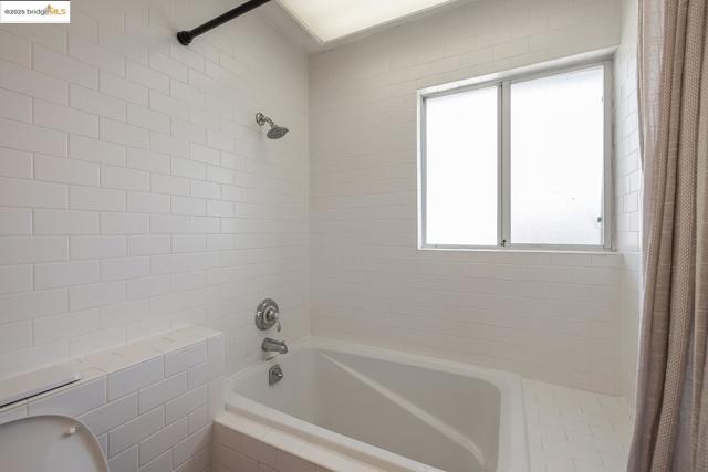 13 Alhambra Court, Antioch CA: https://media.crmls.org/mediaz/abe627a3-b124-43fe-8bdc-73dab0e34b14.jpg