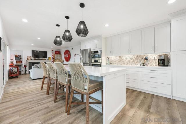 366 Doheny Bay Court, Oceanside CA: https://media.crmls.org/mediaz/abe673c2-f041-42ab-aee3-a2f9479a61be.jpg
