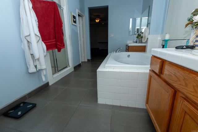 Detail Gallery Image 22 of 33 For 536 Butte Ct, Shafter,  CA 93263 - 3 Beds | 2/1 Baths